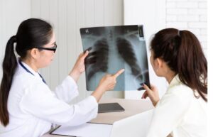 Read more about the article 호흡기 바이러스 19종 PCR 정리 독감, RSV, 리노, 코로나 등 증상과 판독법